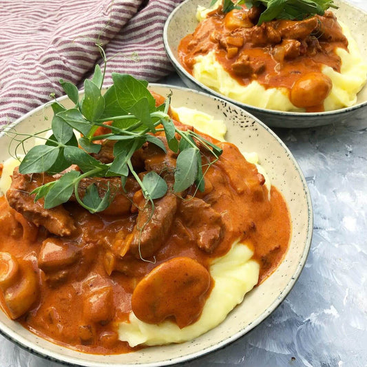 World's easiest one-pot dinner recipe with beef and gravy