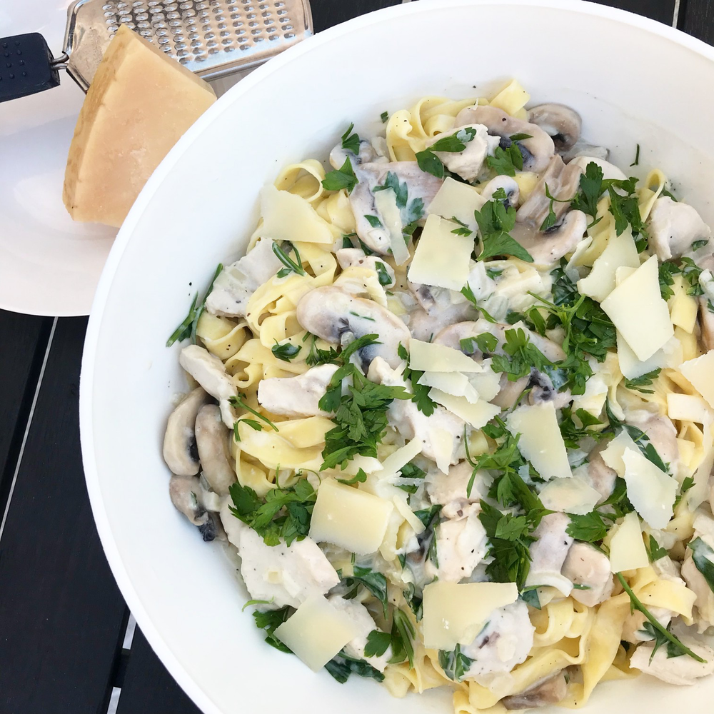 Creamy Mushroom and Chicken Pasta Recipe