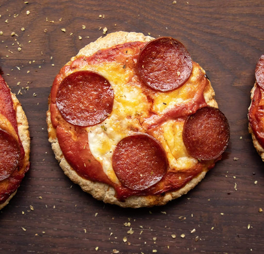 Quick pizza recipe with pita bread crust