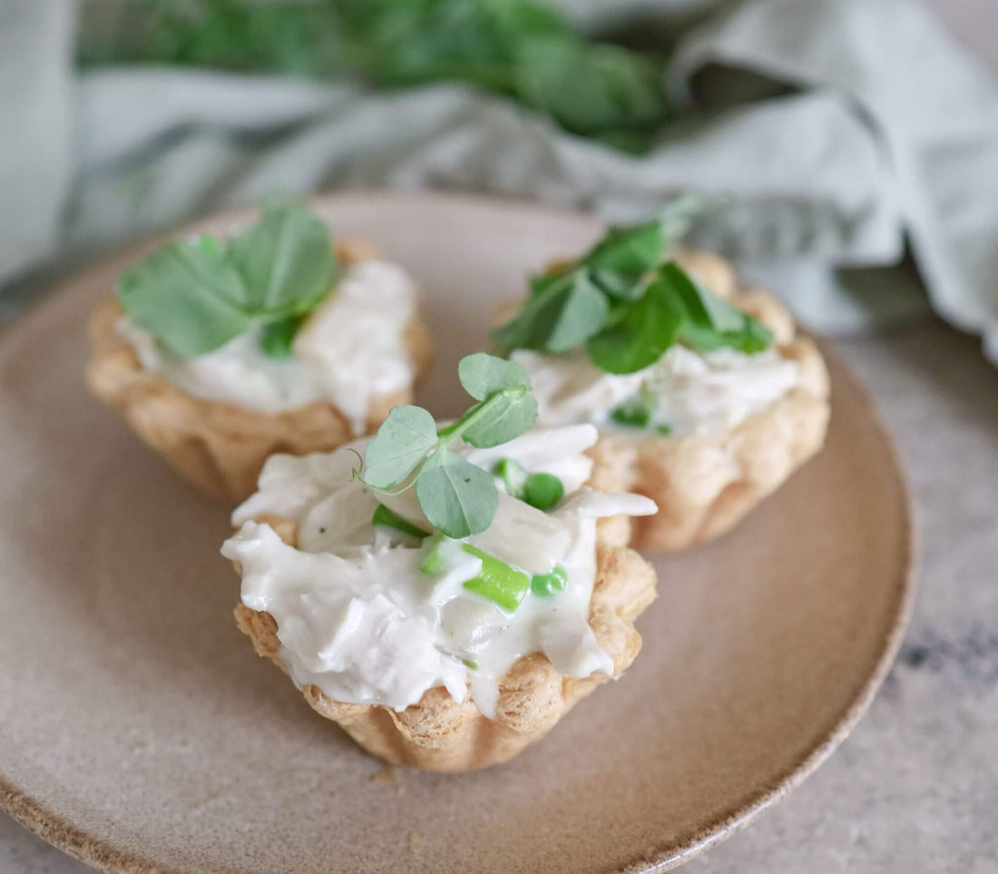 Savory Tartlet Puff Pastry Cups with Creamy Chicken Filling